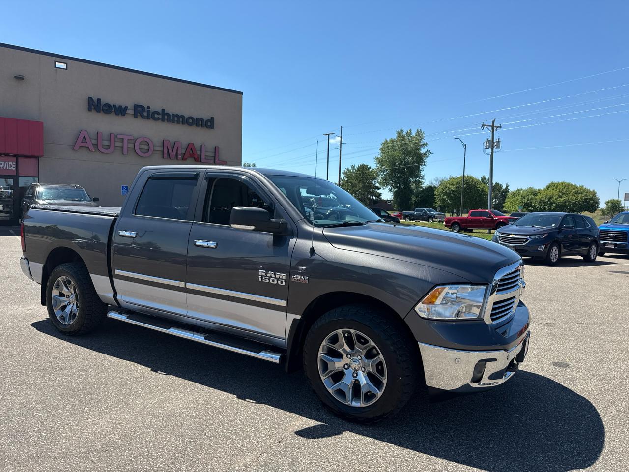 RAM 1500 SLT Crew Cab SWB 4WD 2014