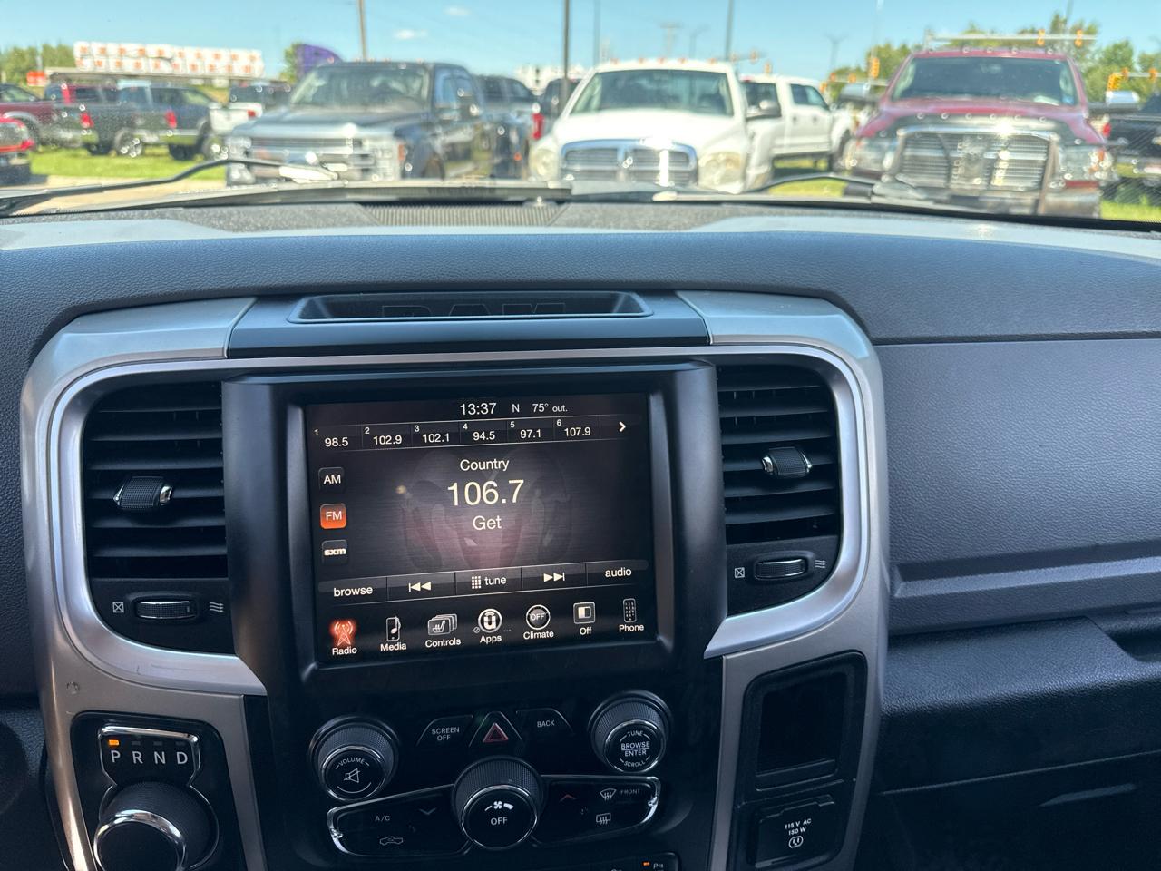 RAM 1500 SLT Crew Cab SWB 4WD 2014