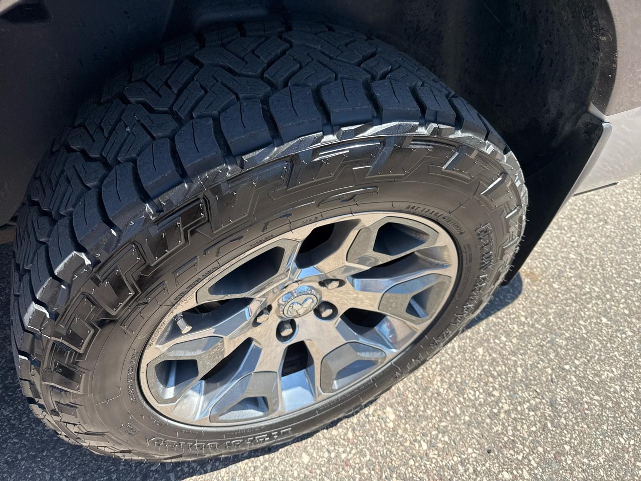 RAM 1500 SLT Crew Cab SWB 4WD 2014