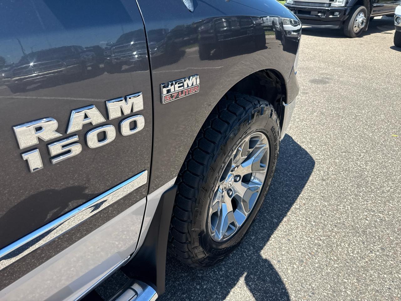 RAM 1500 SLT Crew Cab SWB 4WD 2014
