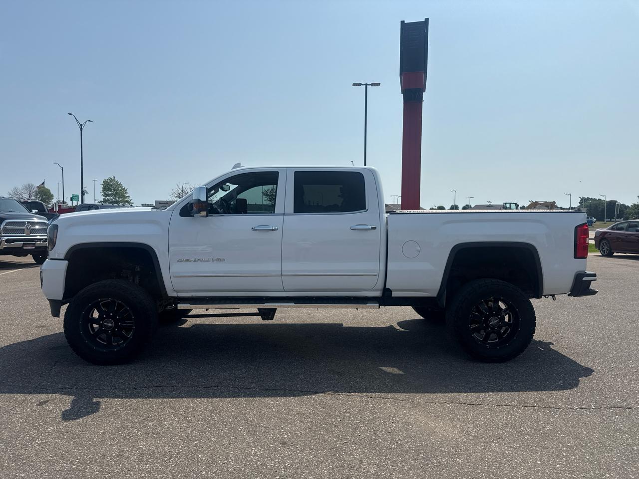 GMC Sierra 2500HD Denali Crew Cab 4WD 2016