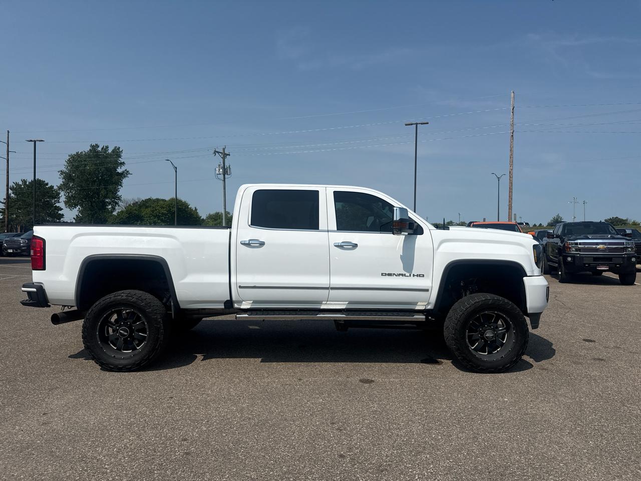 GMC Sierra 2500HD Denali Crew Cab 4WD 2016