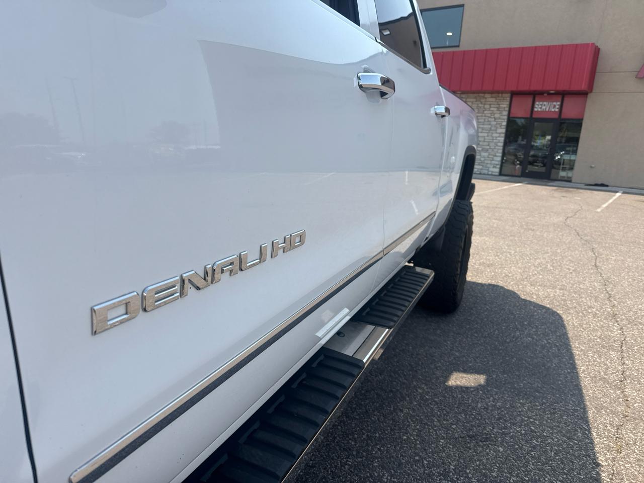 GMC Sierra 2500HD Denali Crew Cab 4WD 2016