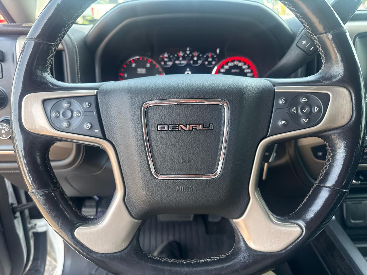 GMC Sierra 2500HD Denali Crew Cab 4WD 2016