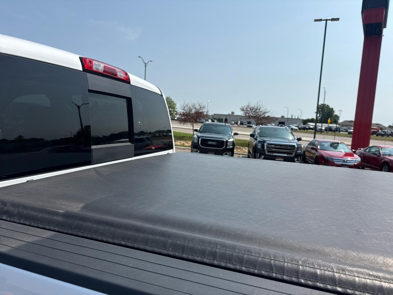 GMC Sierra 2500HD Denali Crew Cab 4WD 2016