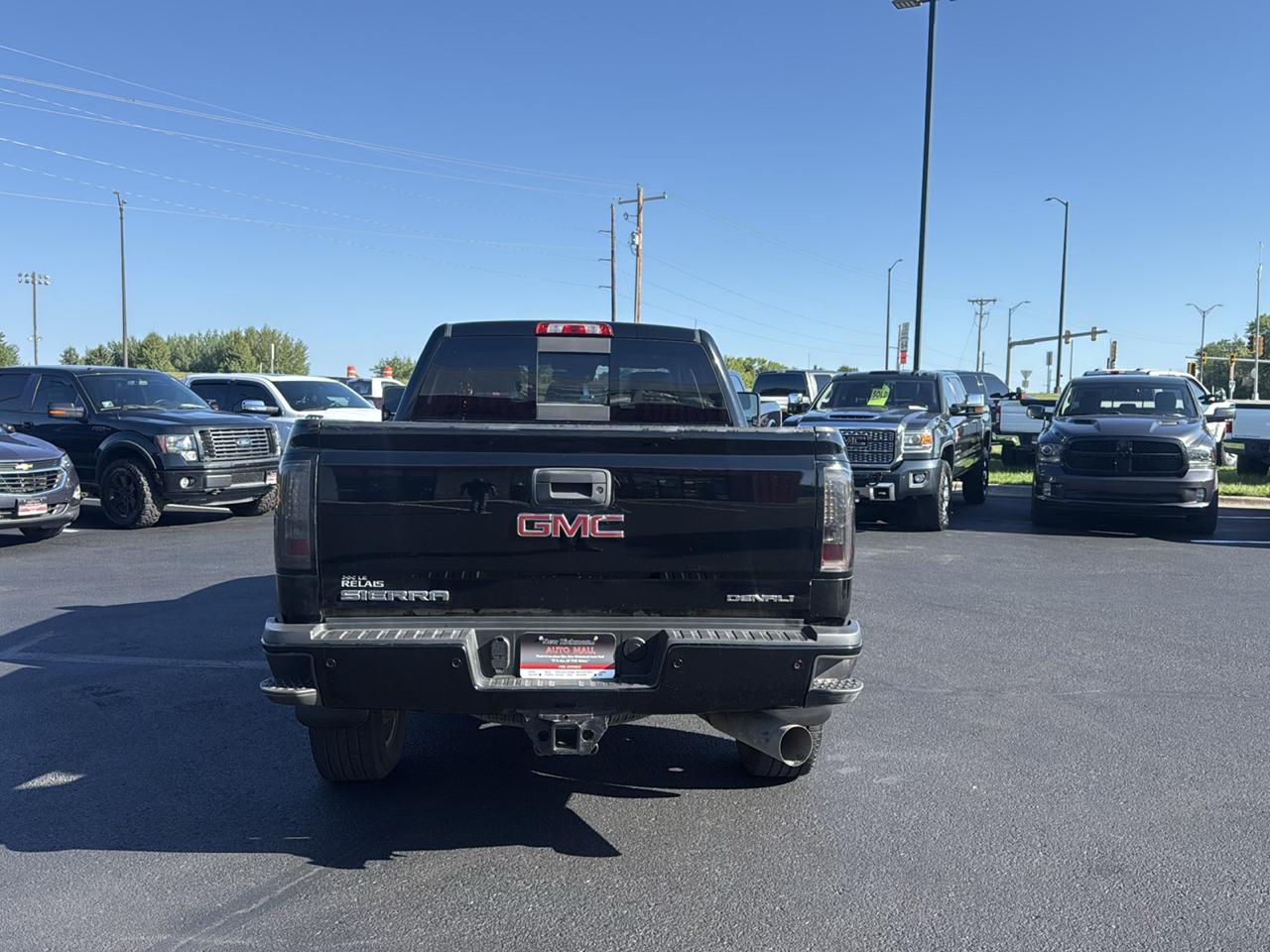 GMC Sierra 2500HD Denali Crew Cab 4WD 2017