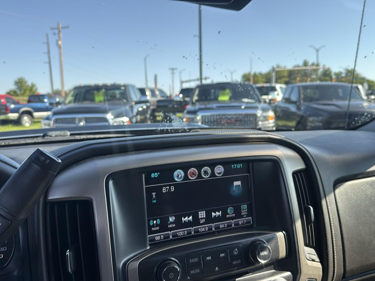 GMC Sierra 2500HD Denali Crew Cab 4WD 2017