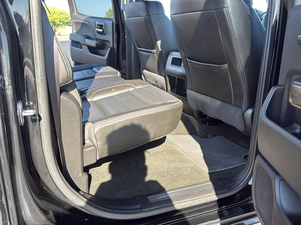 GMC Sierra 2500HD Denali Crew Cab 4WD 2017