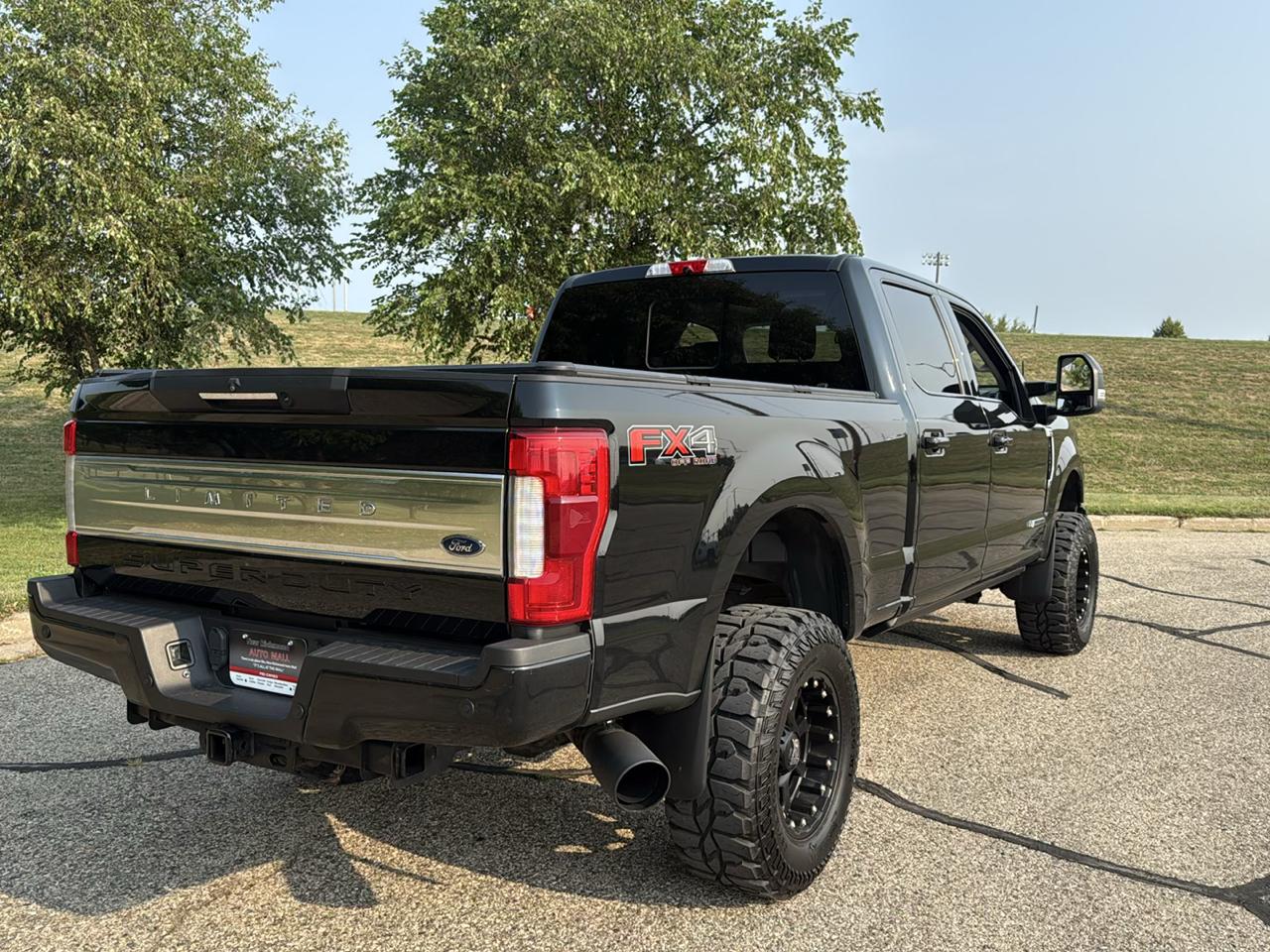 Ford F-350 SD Limited Crew Cab 4WD 2018