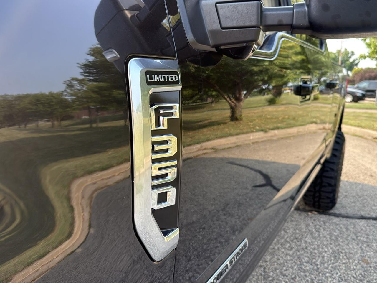 Ford F-350 SD Limited Crew Cab 4WD 2018