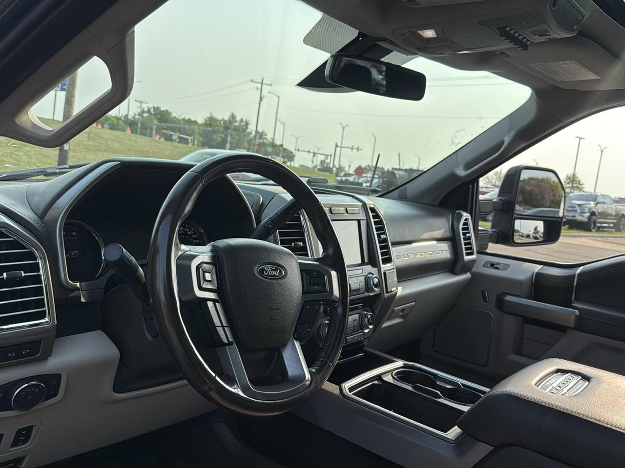 Ford F-350 SD Limited Crew Cab 4WD 2018