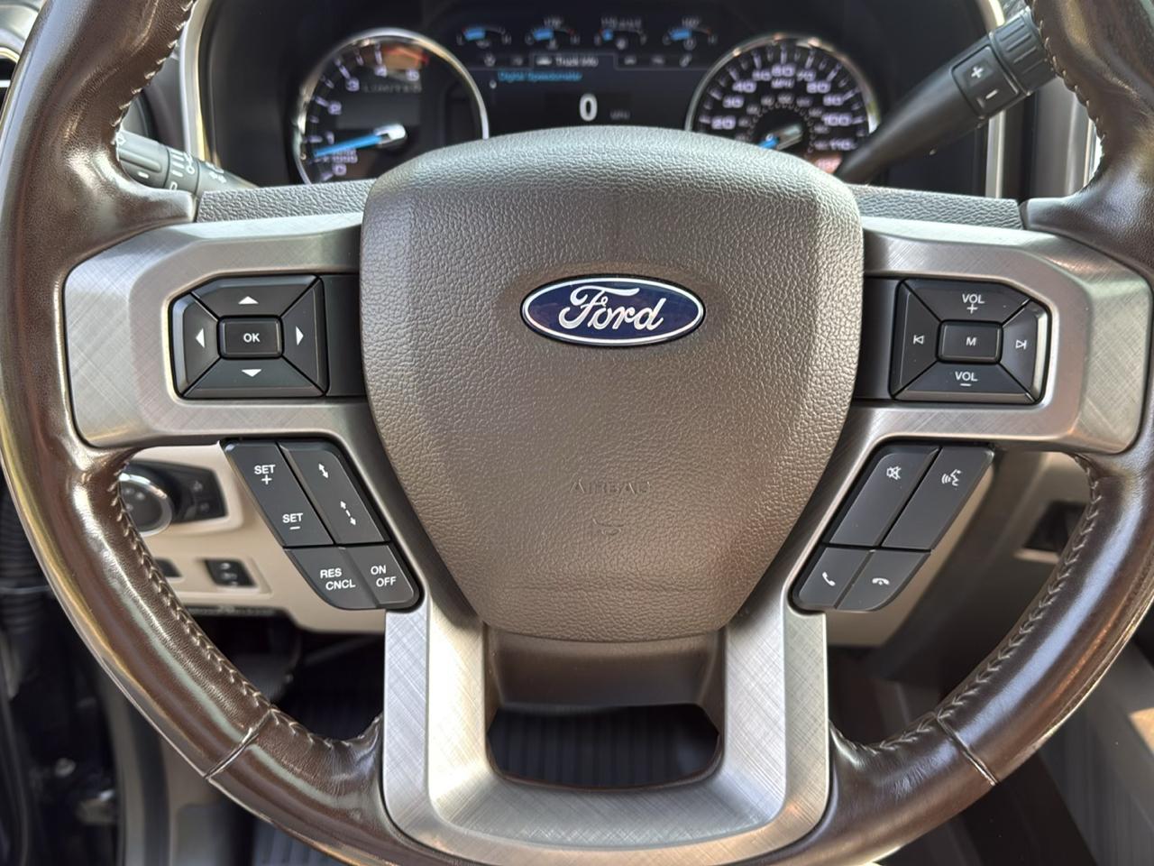 Ford F-350 SD Limited Crew Cab 4WD 2018