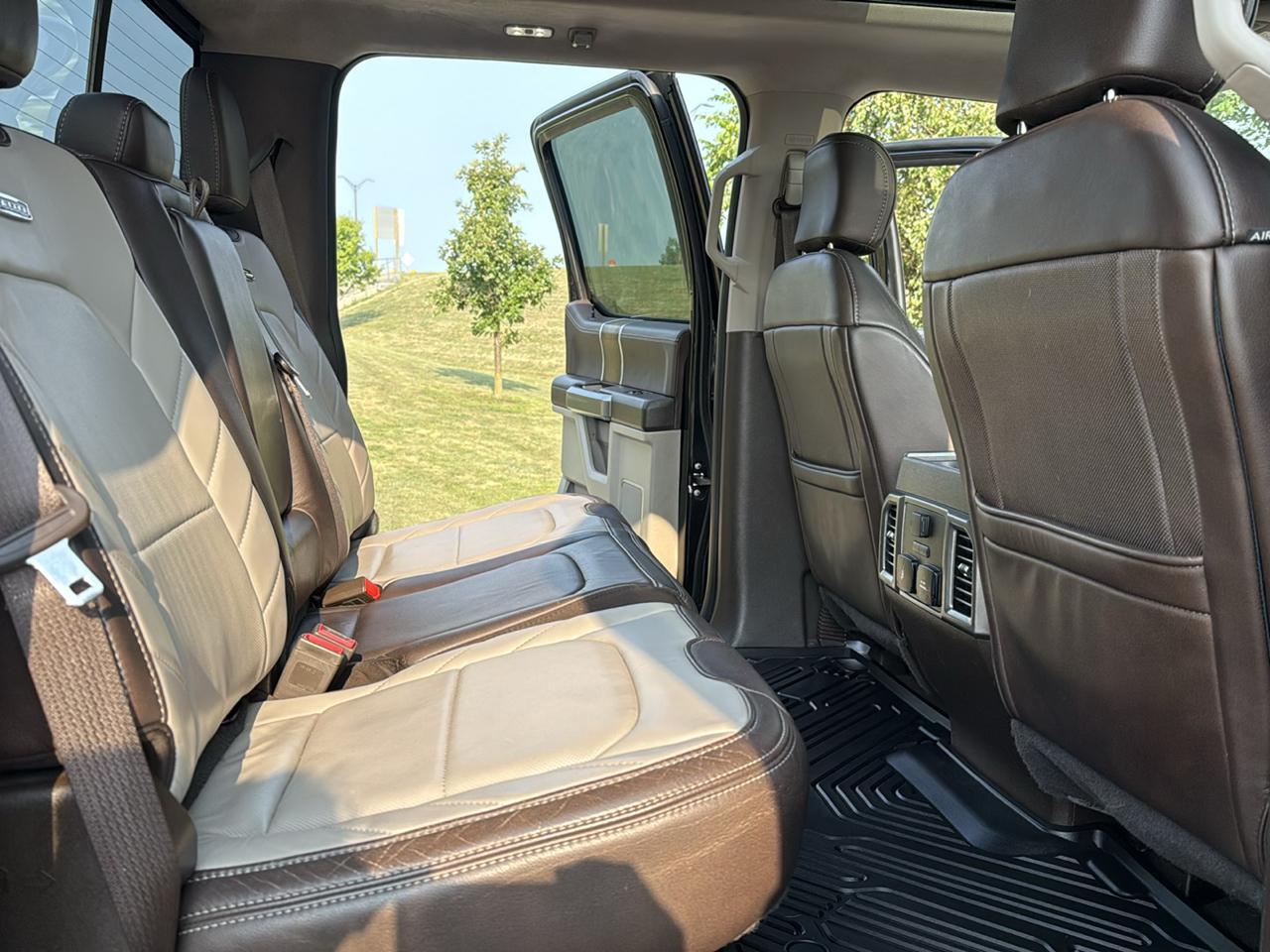Ford F-350 SD Limited Crew Cab 4WD 2018