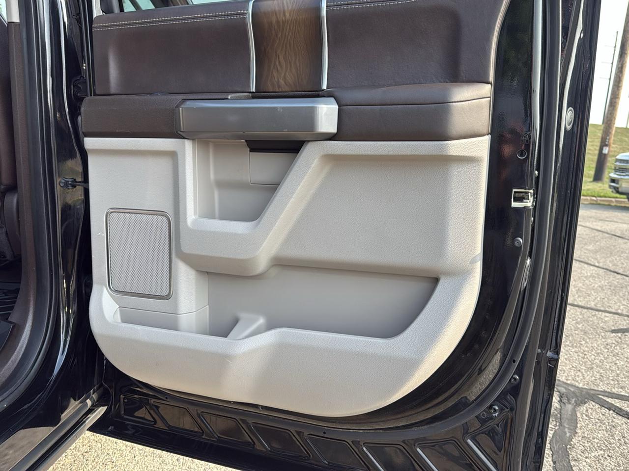 Ford F-350 SD Limited Crew Cab 4WD 2018