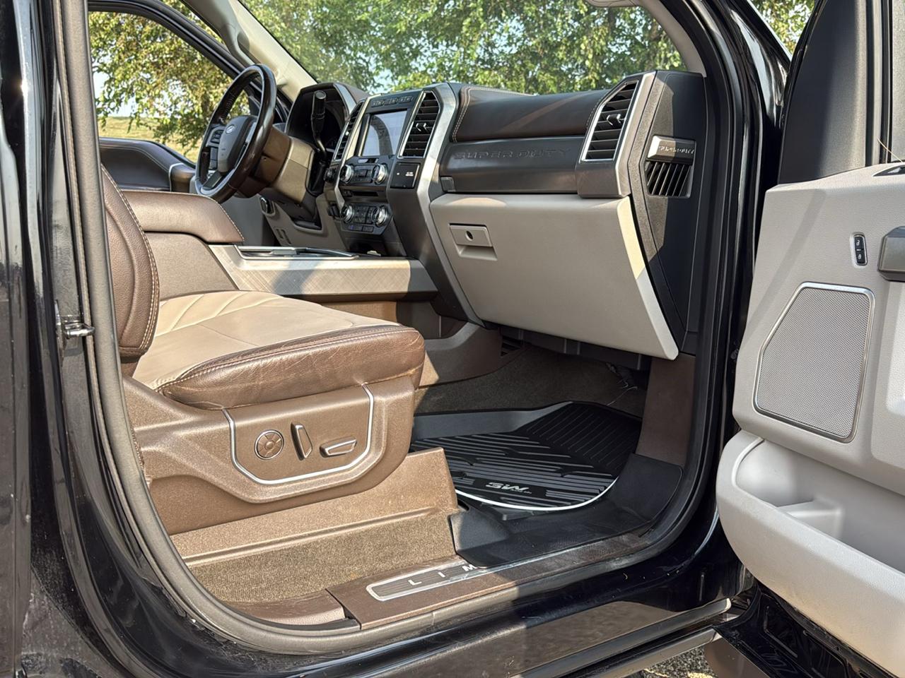 Ford F-350 SD Limited Crew Cab 4WD 2018