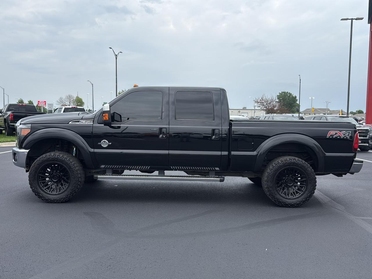 Ford F-350 SD Lariat Crew Cab 4WD 2016