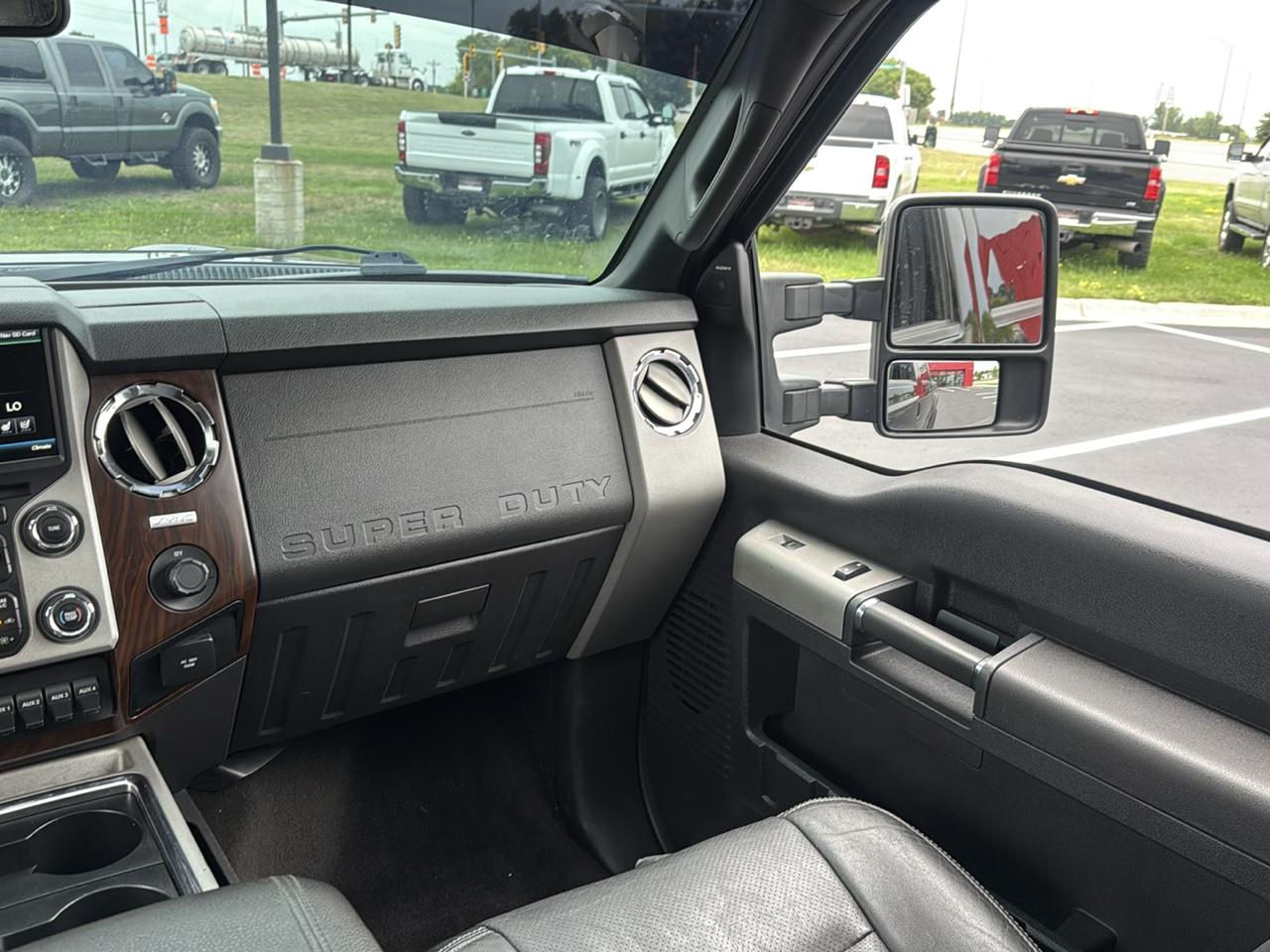 Ford F-350 SD Lariat Crew Cab 4WD 2016