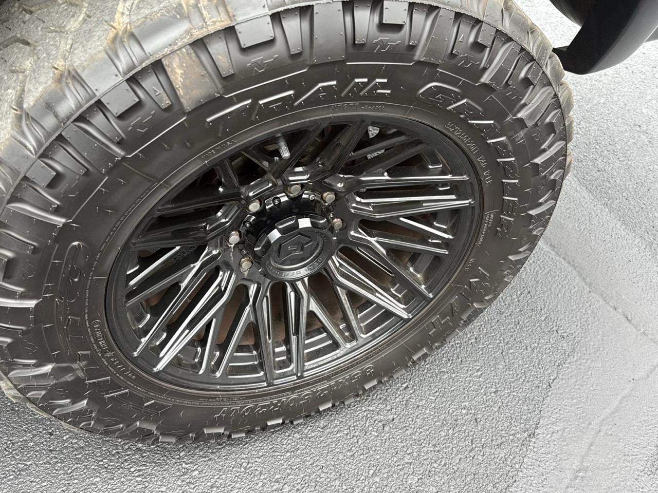 Ford F-350 SD Lariat Crew Cab 4WD 2016