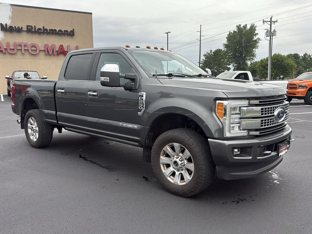 Ford F-250 SD Platinum Crew Cab 4WD 2017