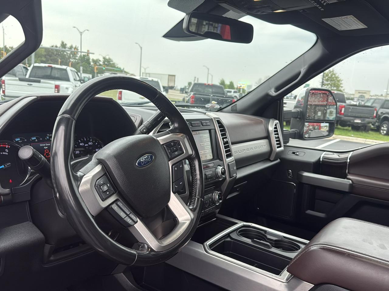 Ford F-250 SD Platinum Crew Cab 4WD 2017