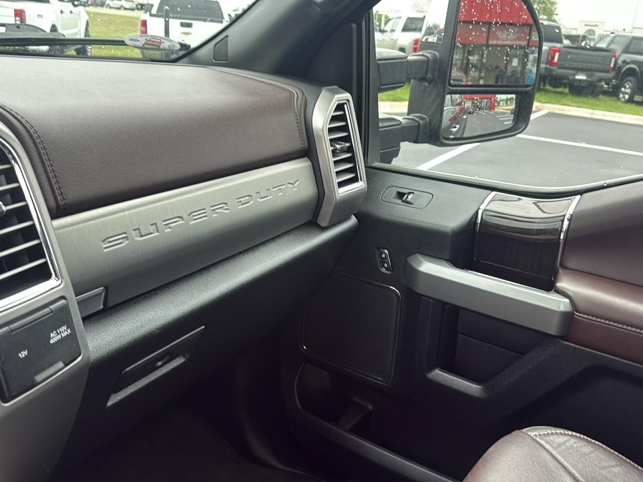 Ford F-250 SD Platinum Crew Cab 4WD 2017