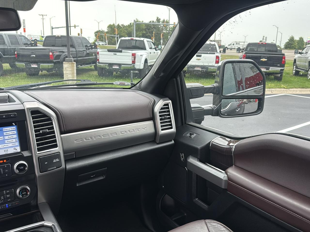 Ford F-250 SD Platinum Crew Cab 4WD 2017