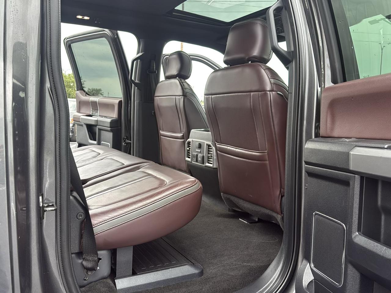 Ford F-250 SD Platinum Crew Cab 4WD 2017