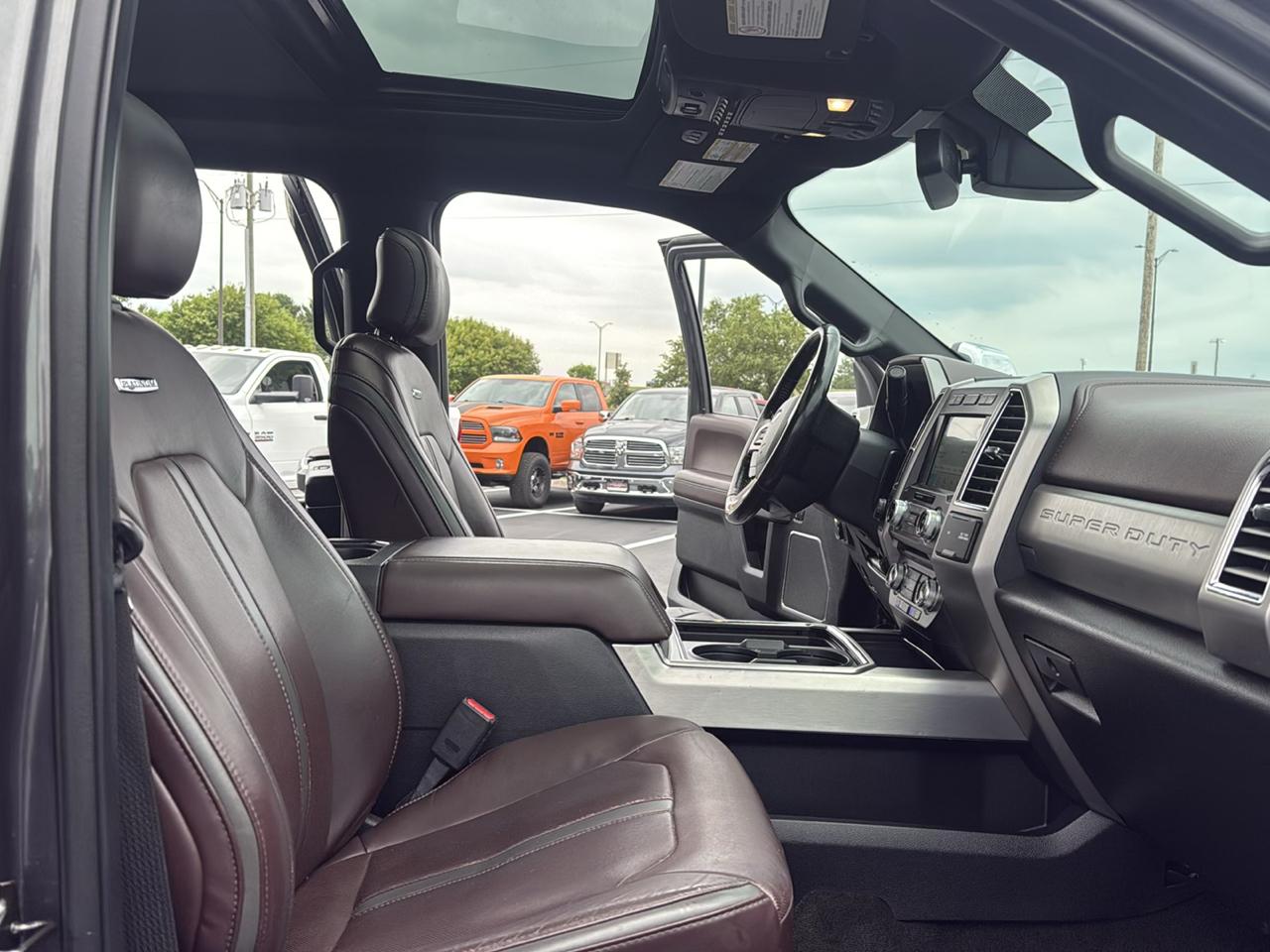 Ford F-250 SD Platinum Crew Cab 4WD 2017