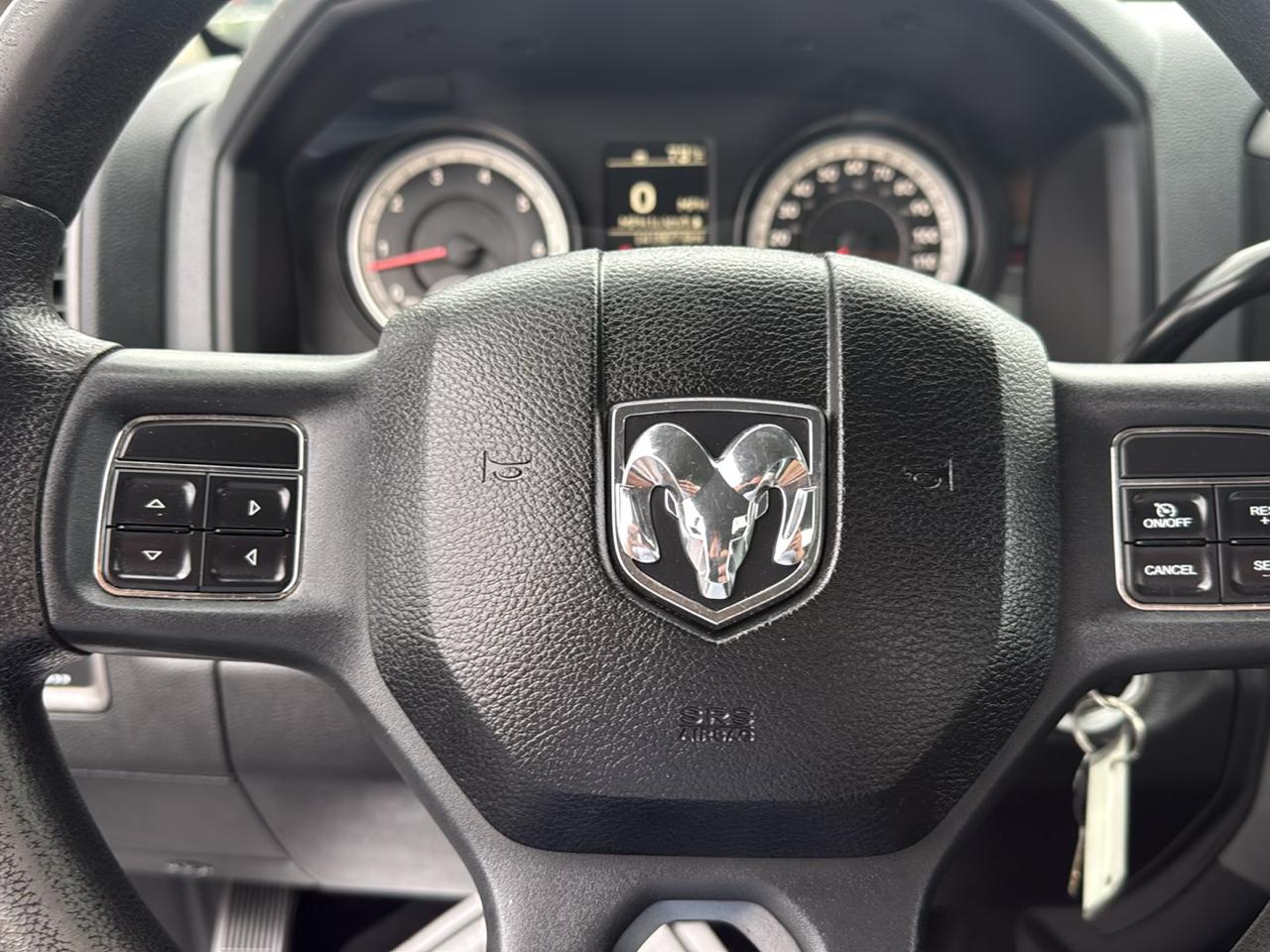 RAM 3500 ST 4WD 2014