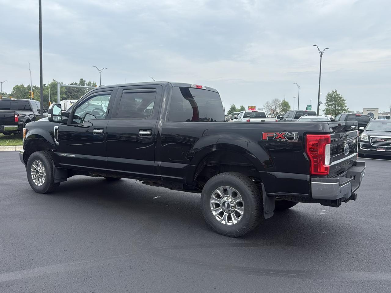 Ford F-250 SD XLT Crew Cab 4WD 2017
