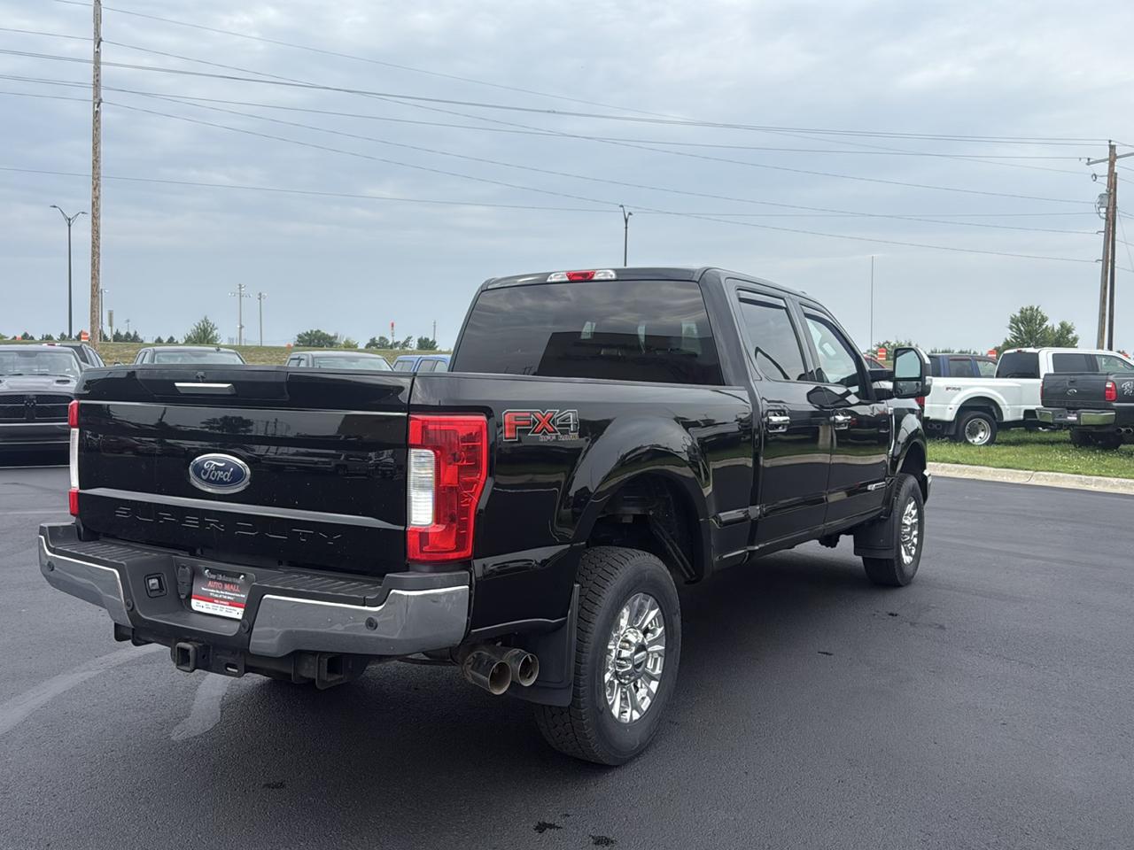 Ford F-250 SD XLT Crew Cab 4WD 2017