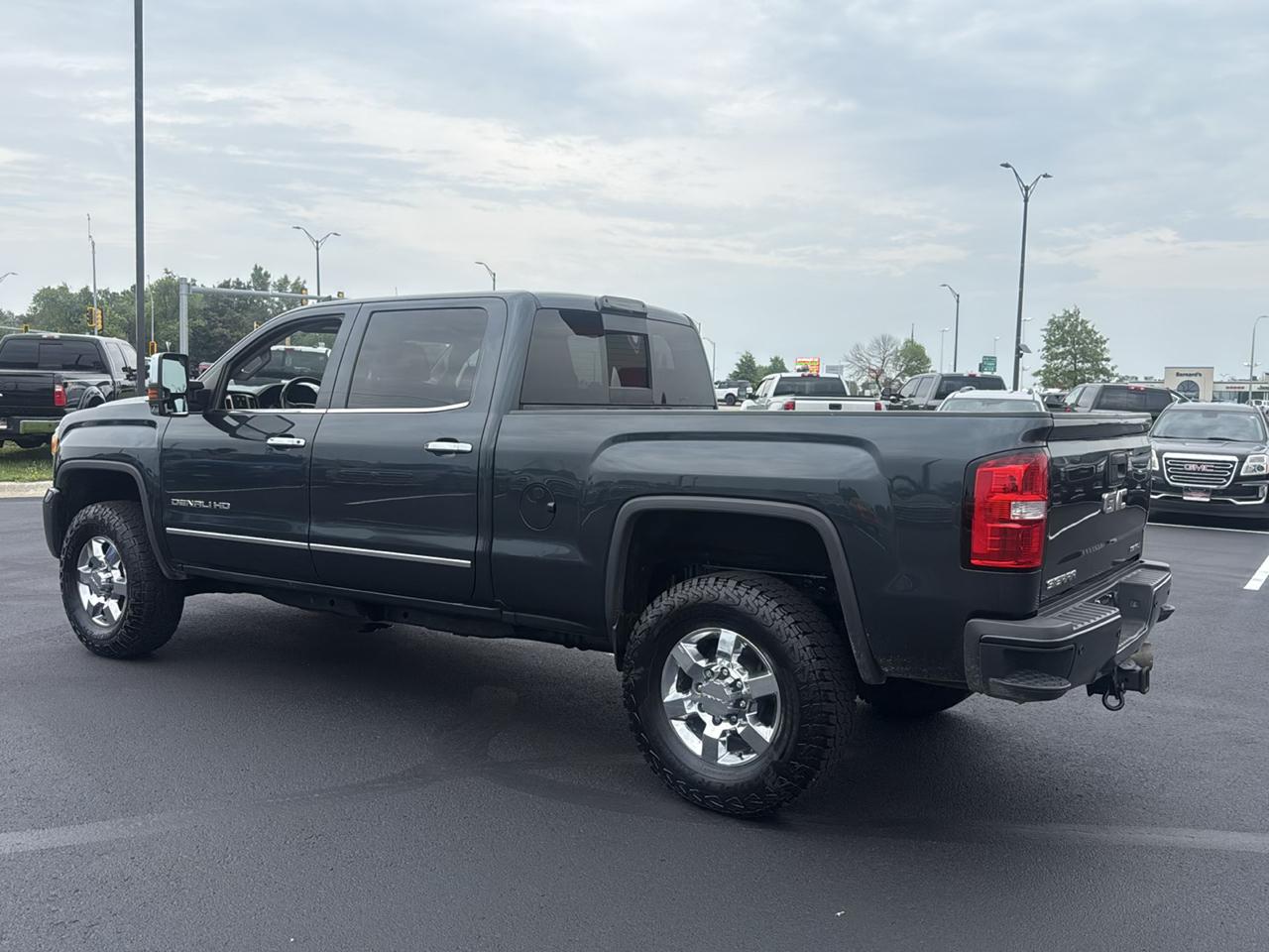 GMC Sierra 3500HD Denali Crew Cab 4WD 2018