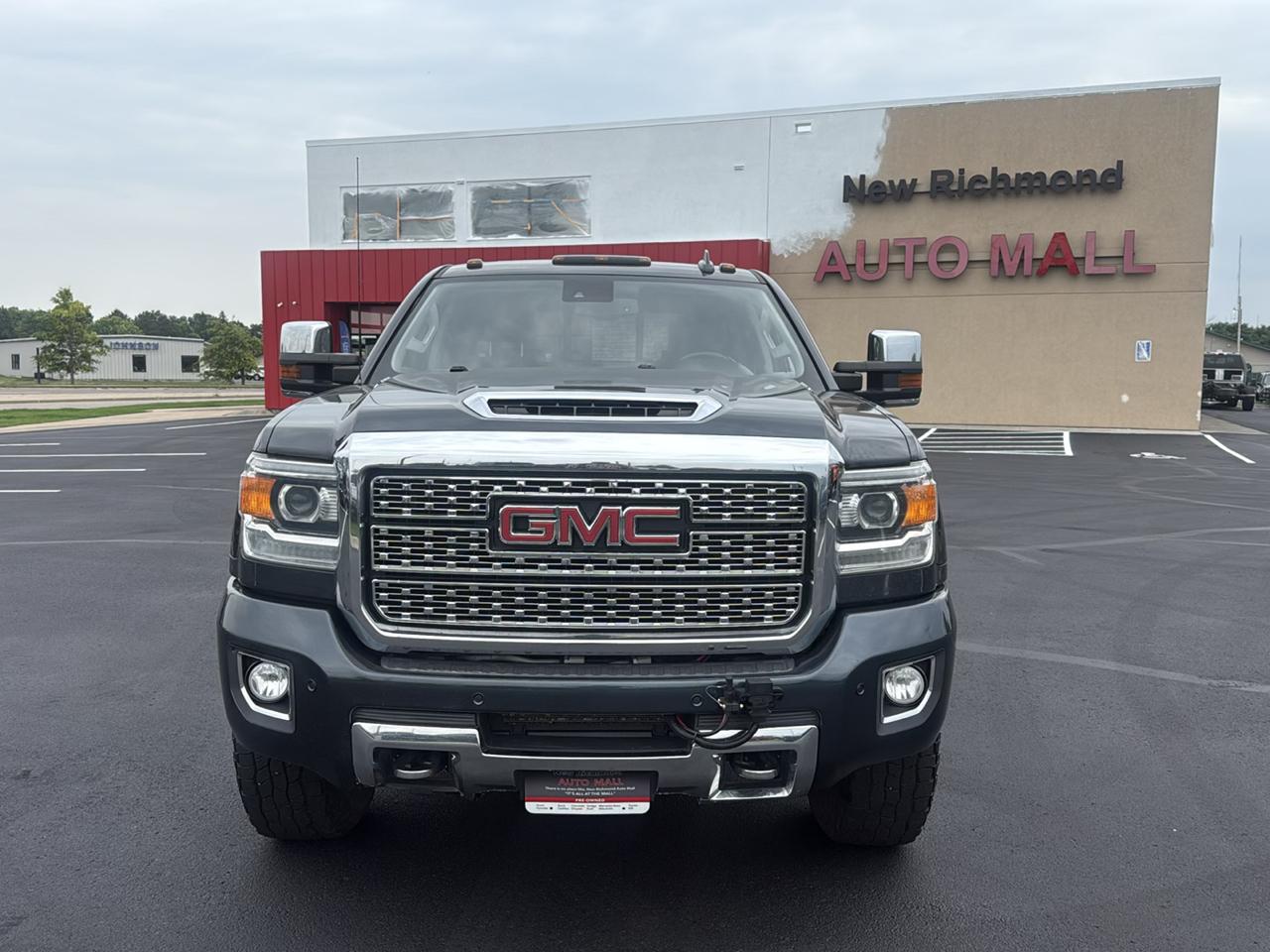 GMC Sierra 3500HD Denali Crew Cab 4WD 2018