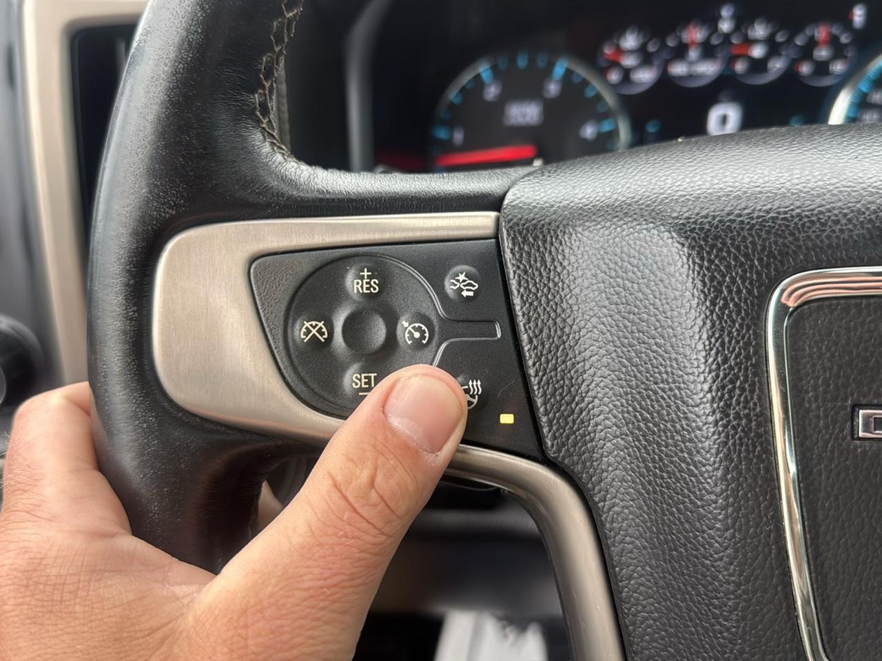 GMC Sierra 3500HD Denali Crew Cab 4WD 2018
