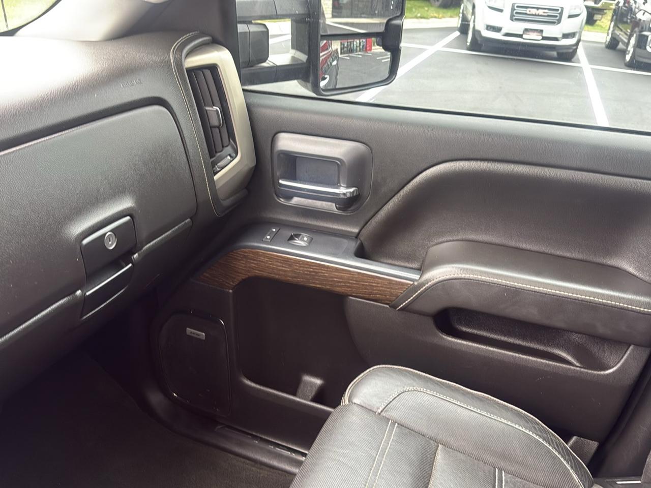 GMC Sierra 3500HD Denali Crew Cab 4WD 2018
