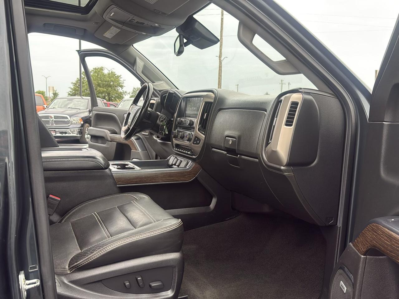 GMC Sierra 3500HD Denali Crew Cab 4WD 2018