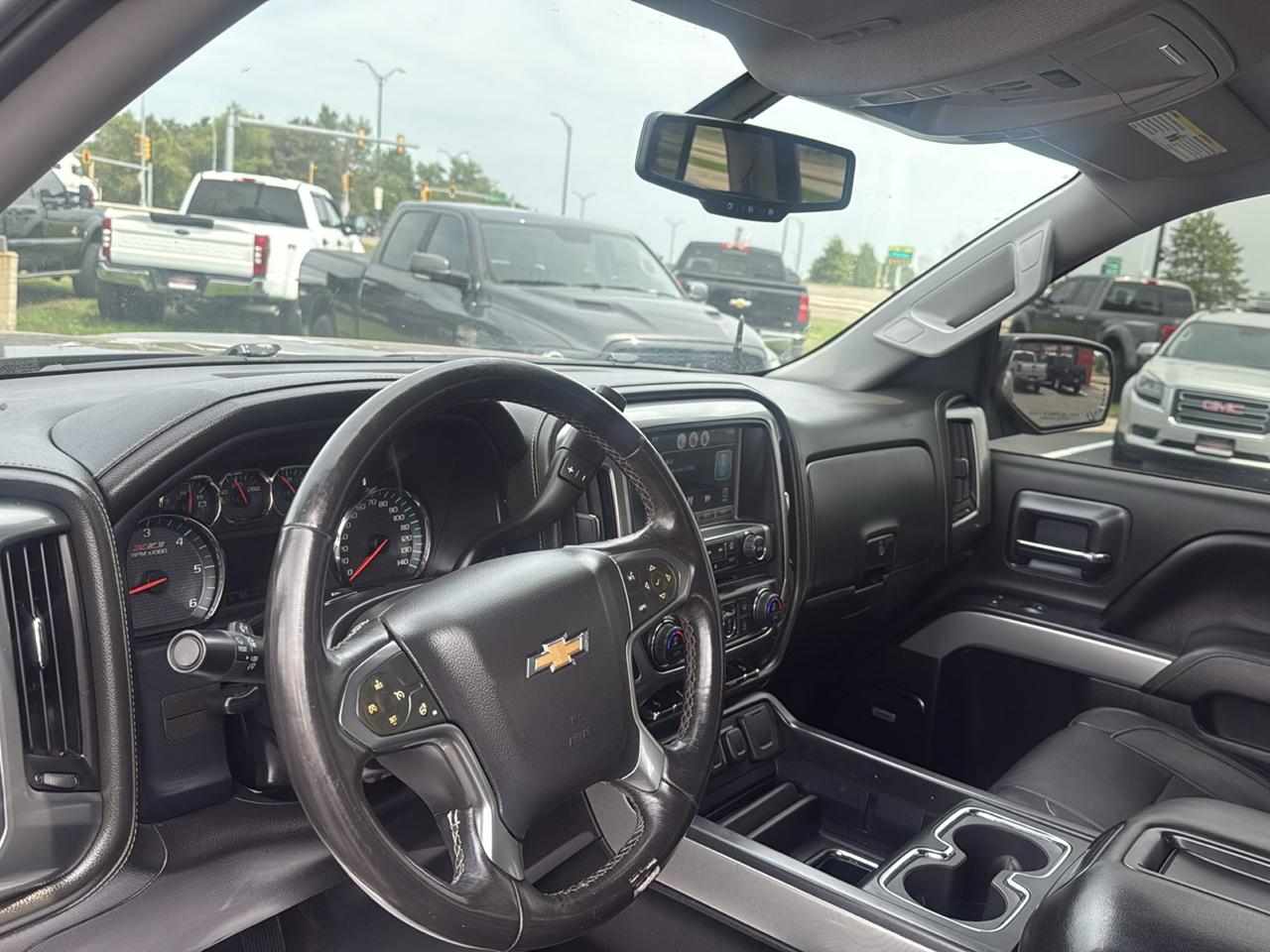 Chevrolet Silverado 1500 LTZ Crew Cab 4WD 2015
