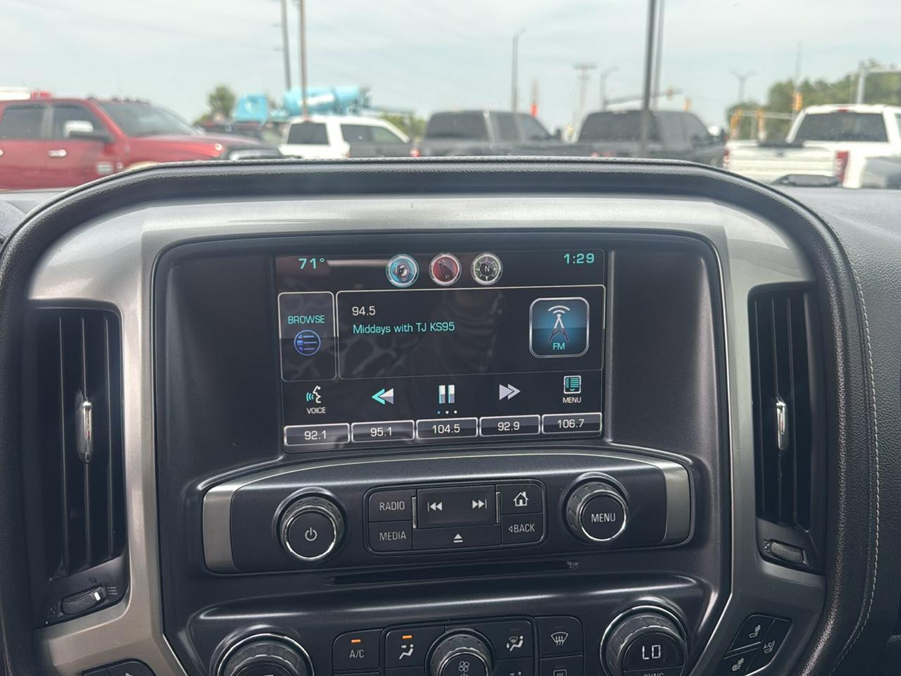 Chevrolet Silverado 1500 LTZ Crew Cab 4WD 2015