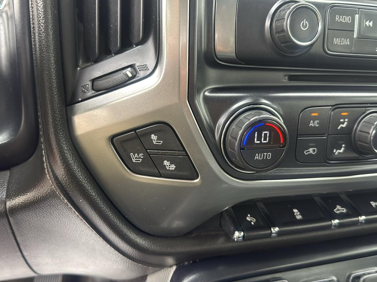 Chevrolet Silverado 1500 LTZ Crew Cab 4WD 2015