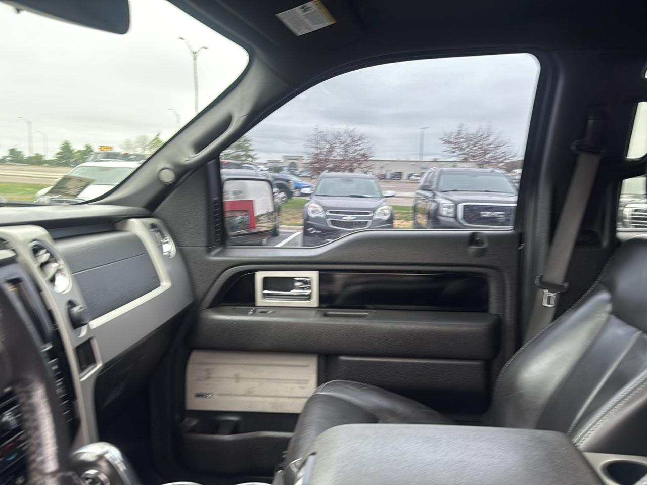 Ford F-150 SuperCrew 150" FX4 4WD 2011
