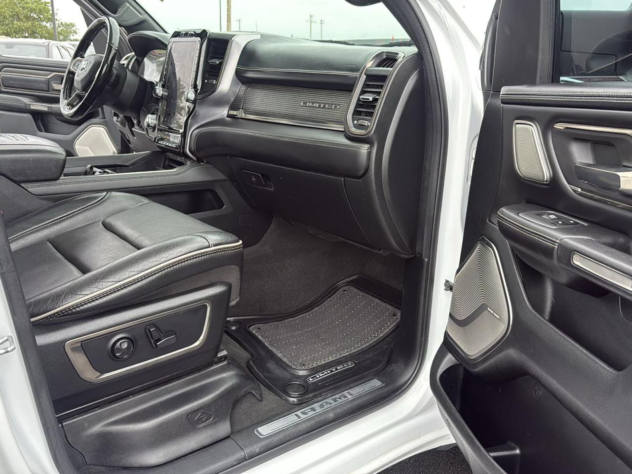 RAM 1500 Limited Crew Cab SWB 4WD 2020