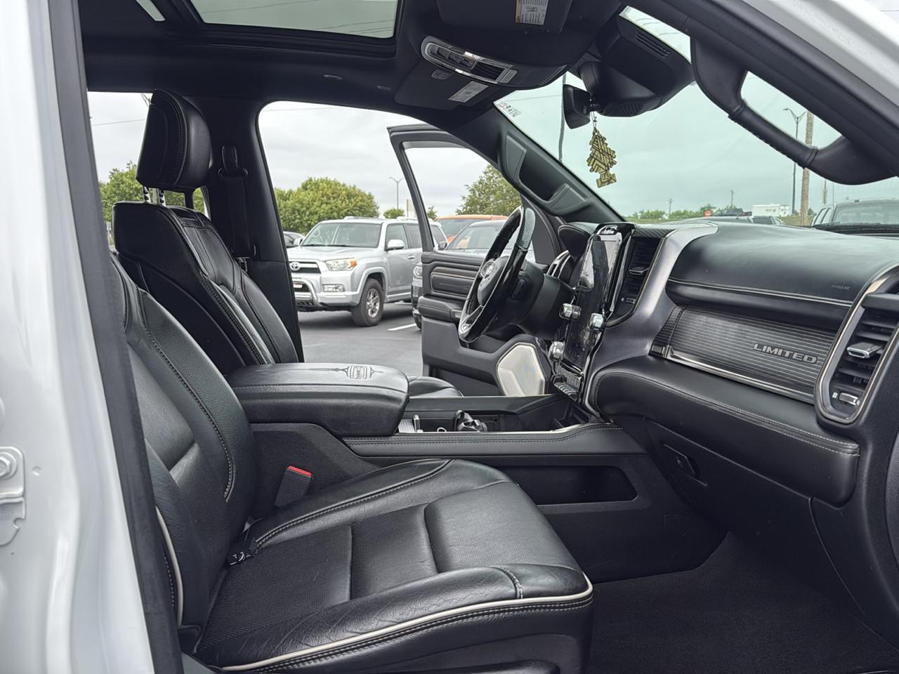 RAM 1500 Limited Crew Cab SWB 4WD 2020