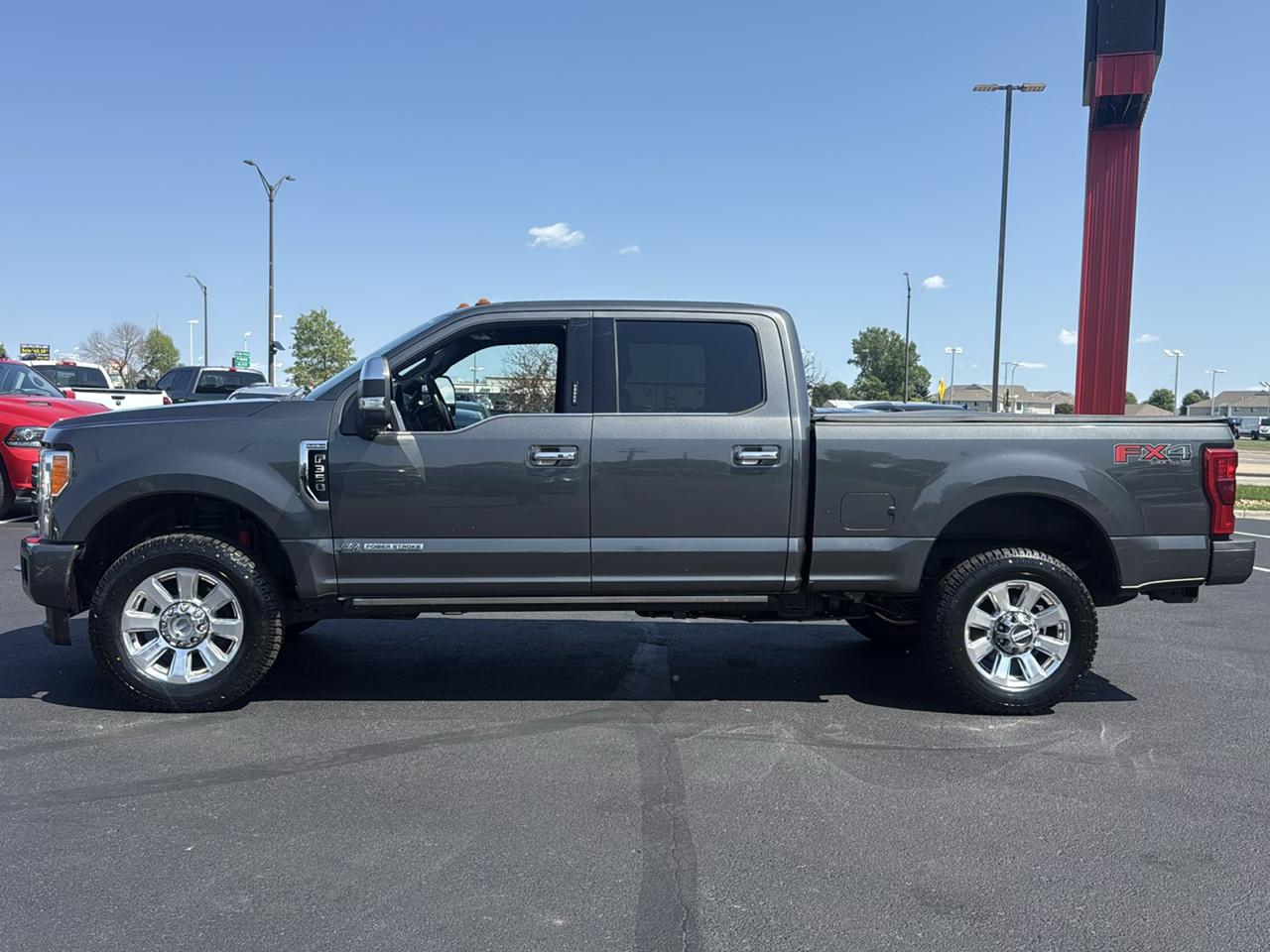 Ford F-350 SD Lariat Crew Cab SWB 4WD 2017
