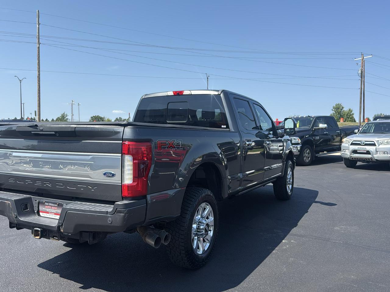 Ford F-350 SD Lariat Crew Cab SWB 4WD 2017