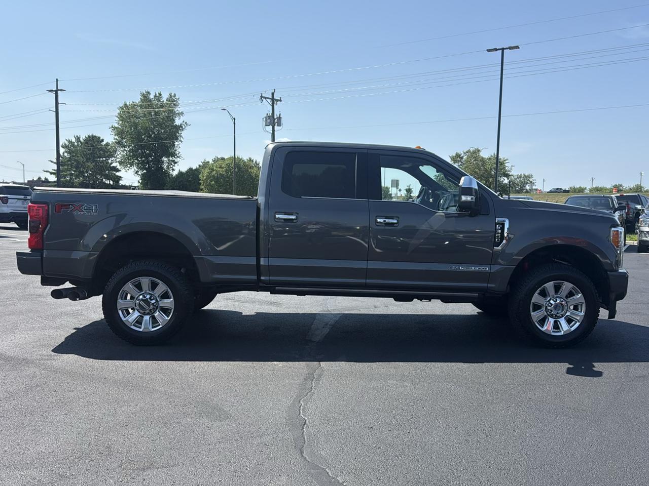 Ford F-350 SD Lariat Crew Cab SWB 4WD 2017