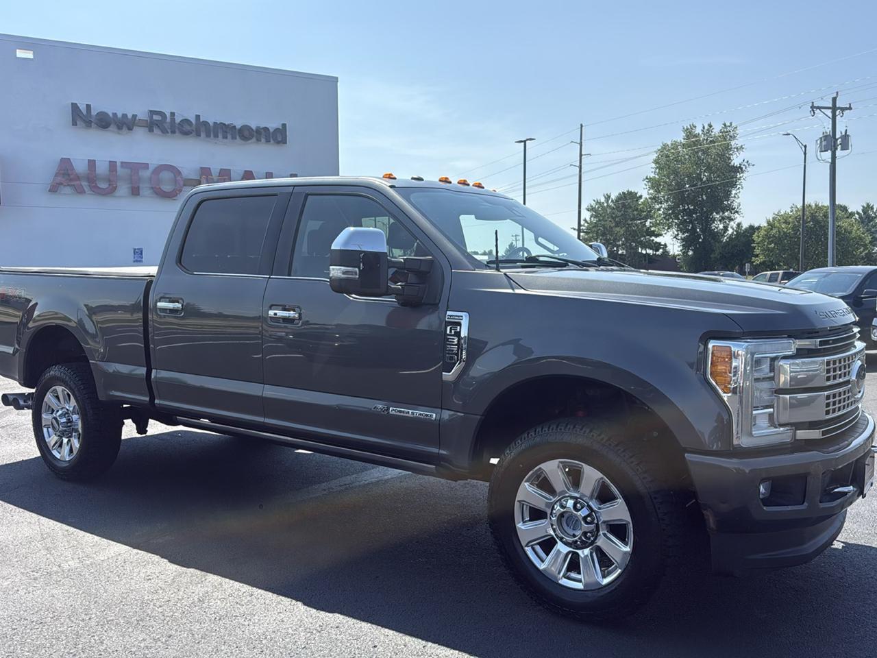 Ford F-350 SD Lariat Crew Cab SWB 4WD 2017