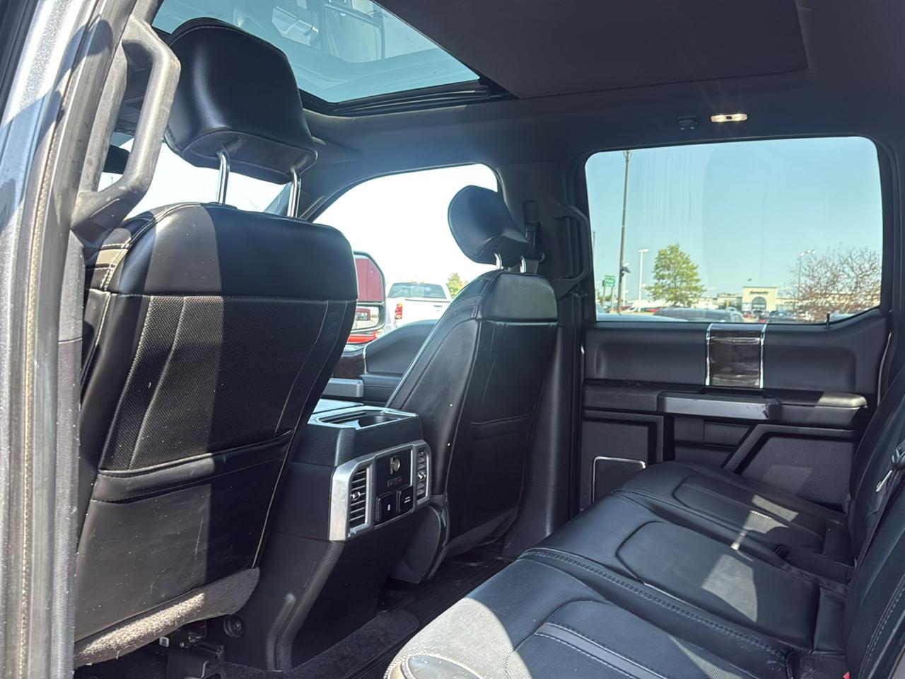 Ford F-350 SD Lariat Crew Cab SWB 4WD 2017