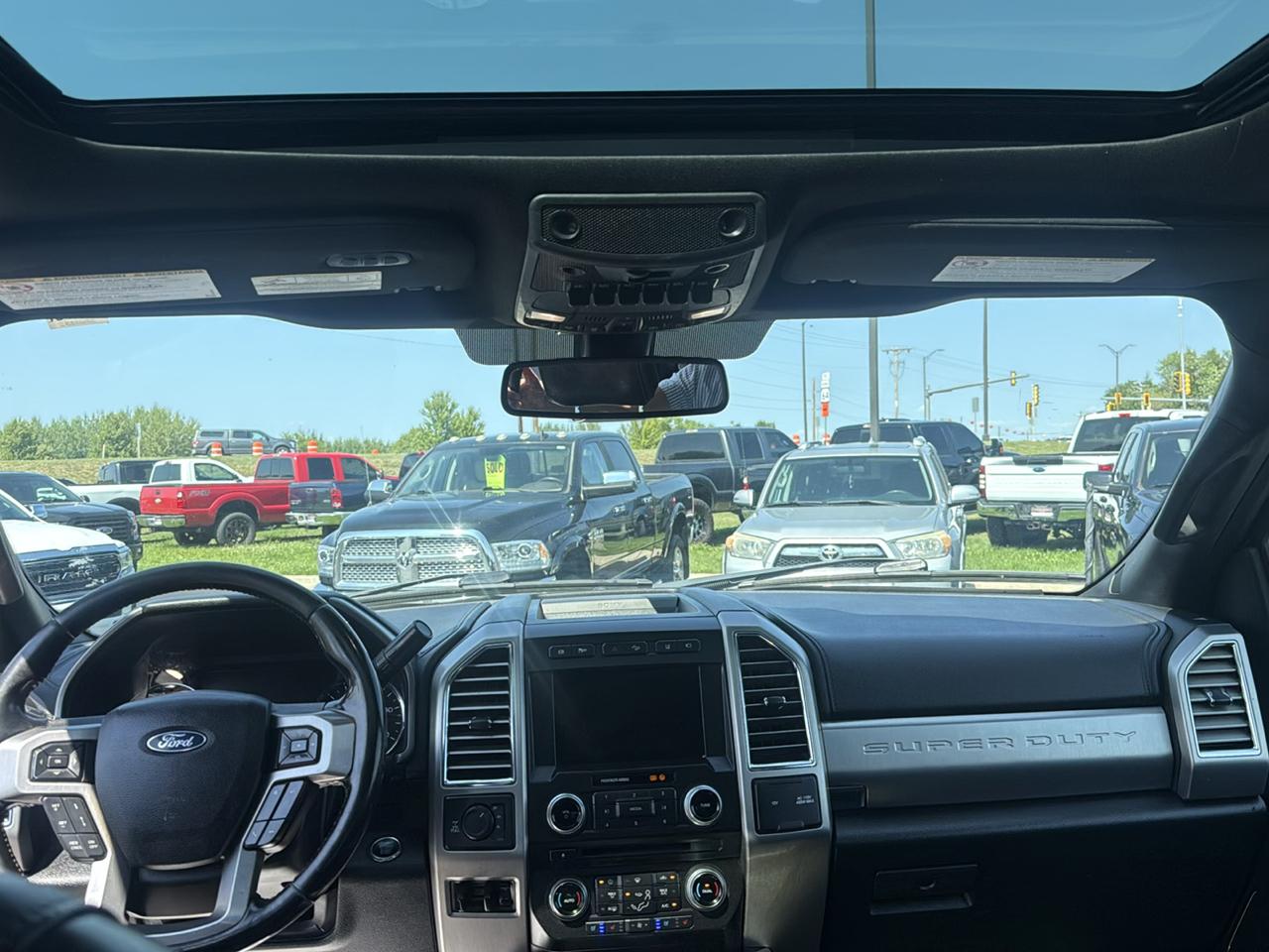 Ford F-350 SD Lariat Crew Cab SWB 4WD 2017