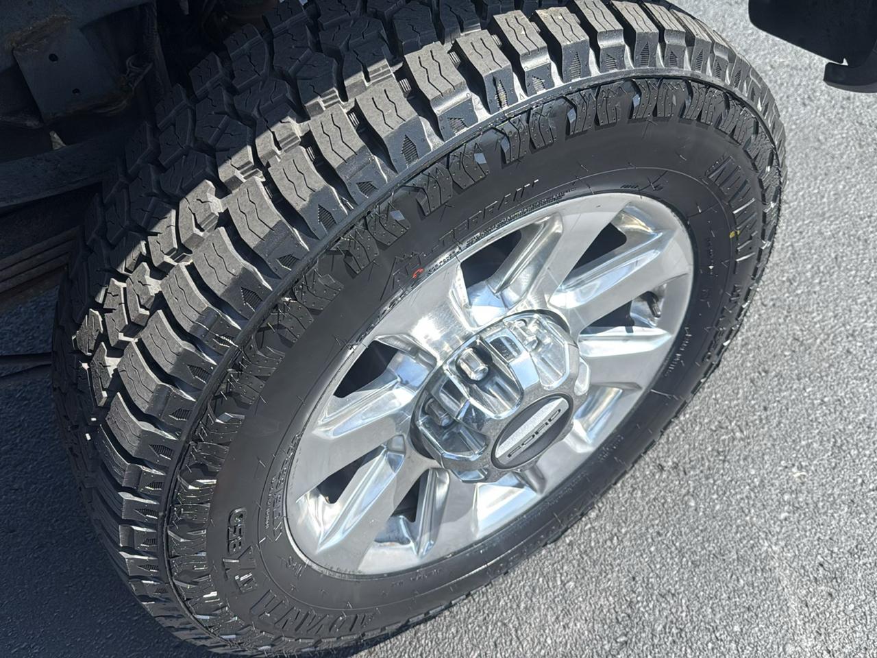 Ford F-350 SD Lariat Crew Cab SWB 4WD 2017
