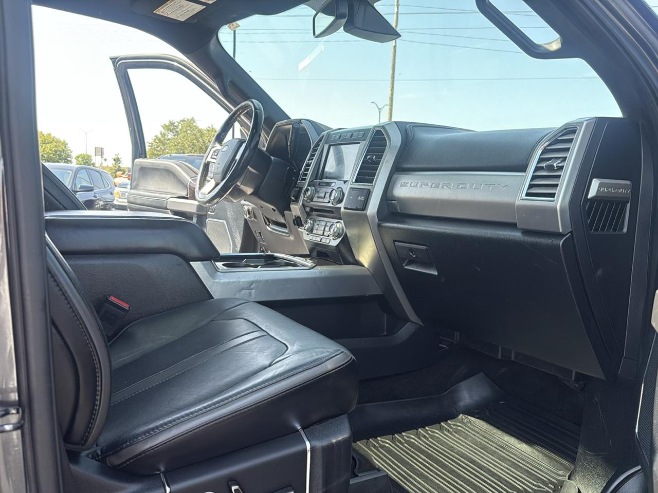 Ford F-350 SD Lariat Crew Cab SWB 4WD 2017